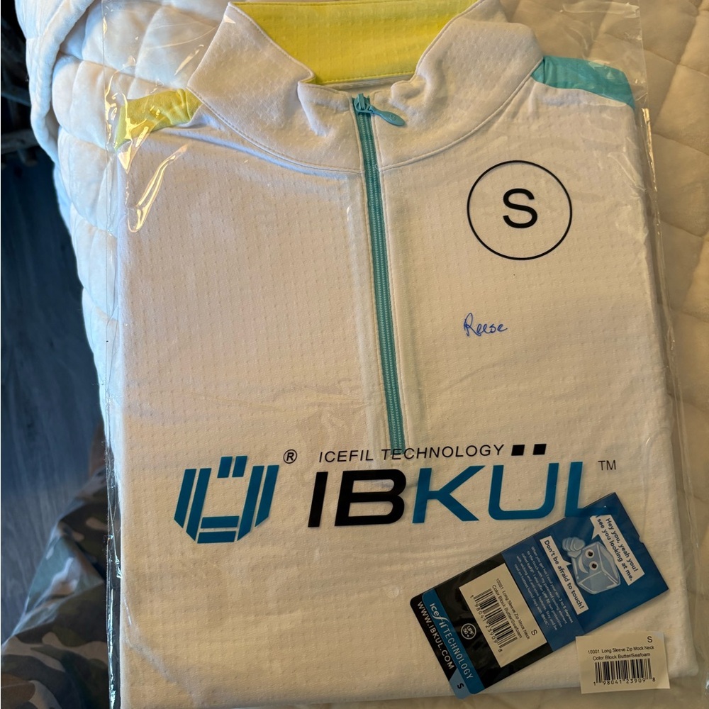 IBKUL Long-Sleeve Zip Mock Neck Top